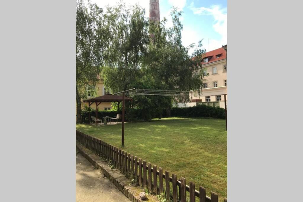 Rose Apartments / Romantic & Cozy / City Center Praha Eksteriør bilde