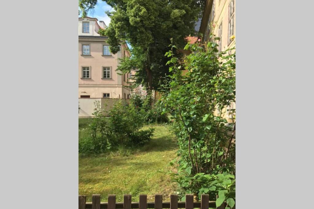 Rose Apartments / Romantic & Cozy / City Center Praha Eksteriør bilde